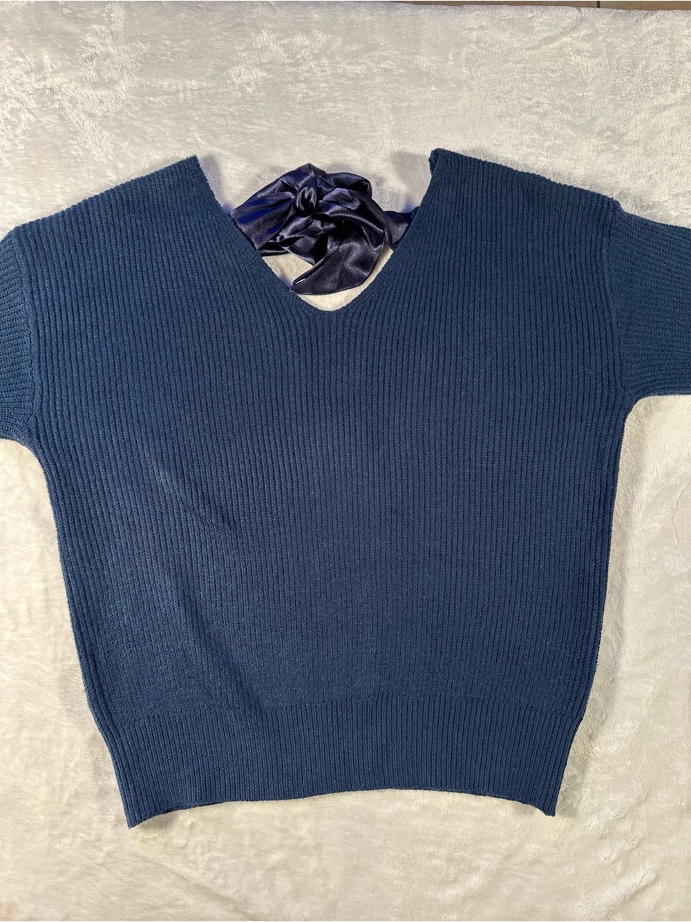 Ribbed V-Neck Sweater in Navy